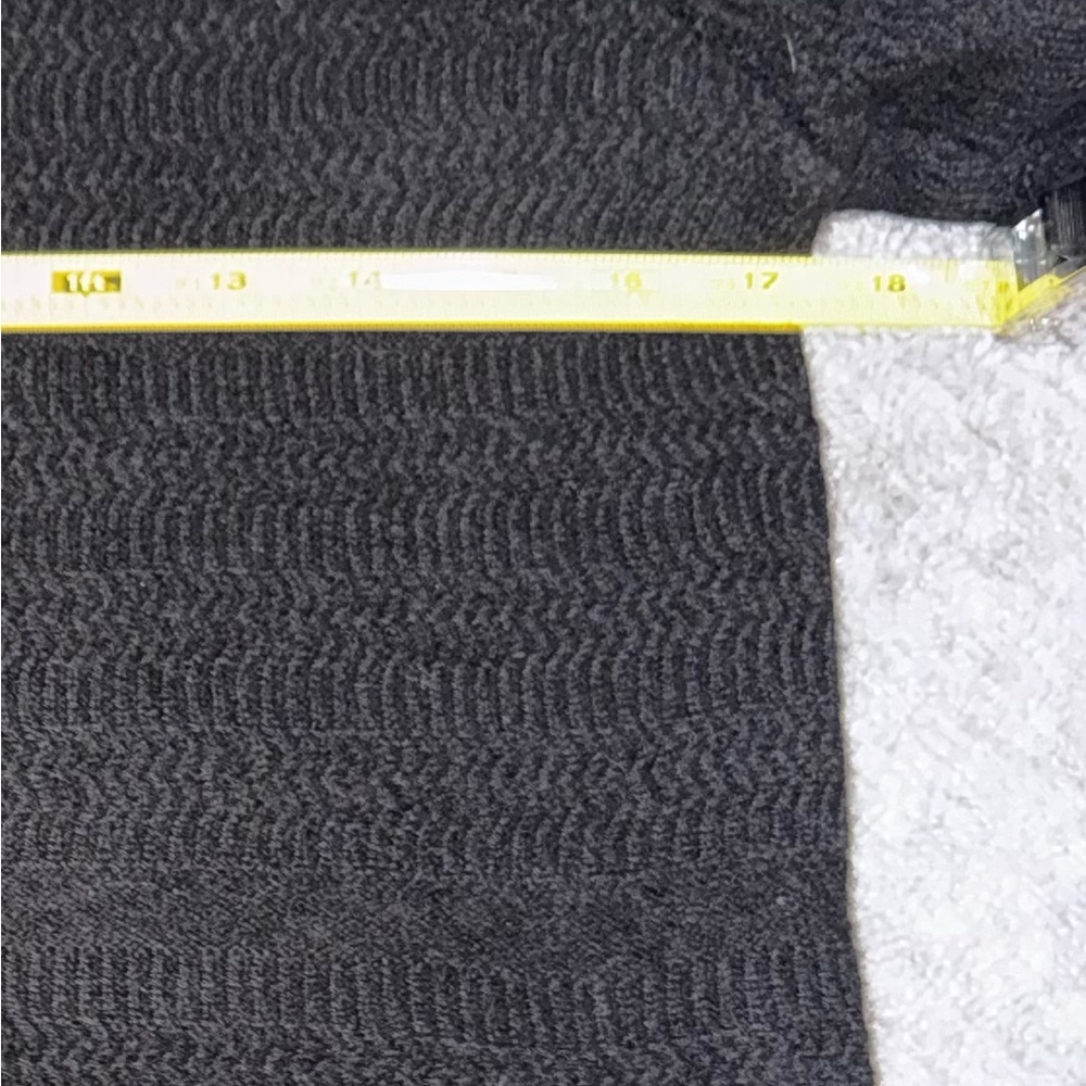 Christian Lacroix Women’s Black 100%Merino Wool Full Zip Jacket Sweater Size M - Picture 8 of 12